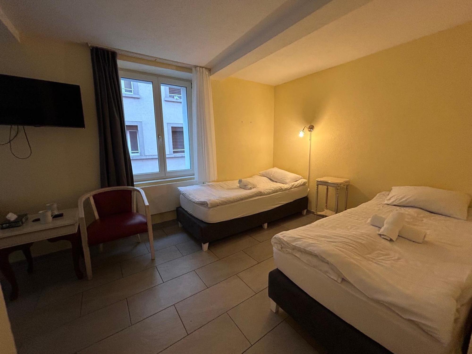 Gasthaus 210 Zürich Eksteriør billede
