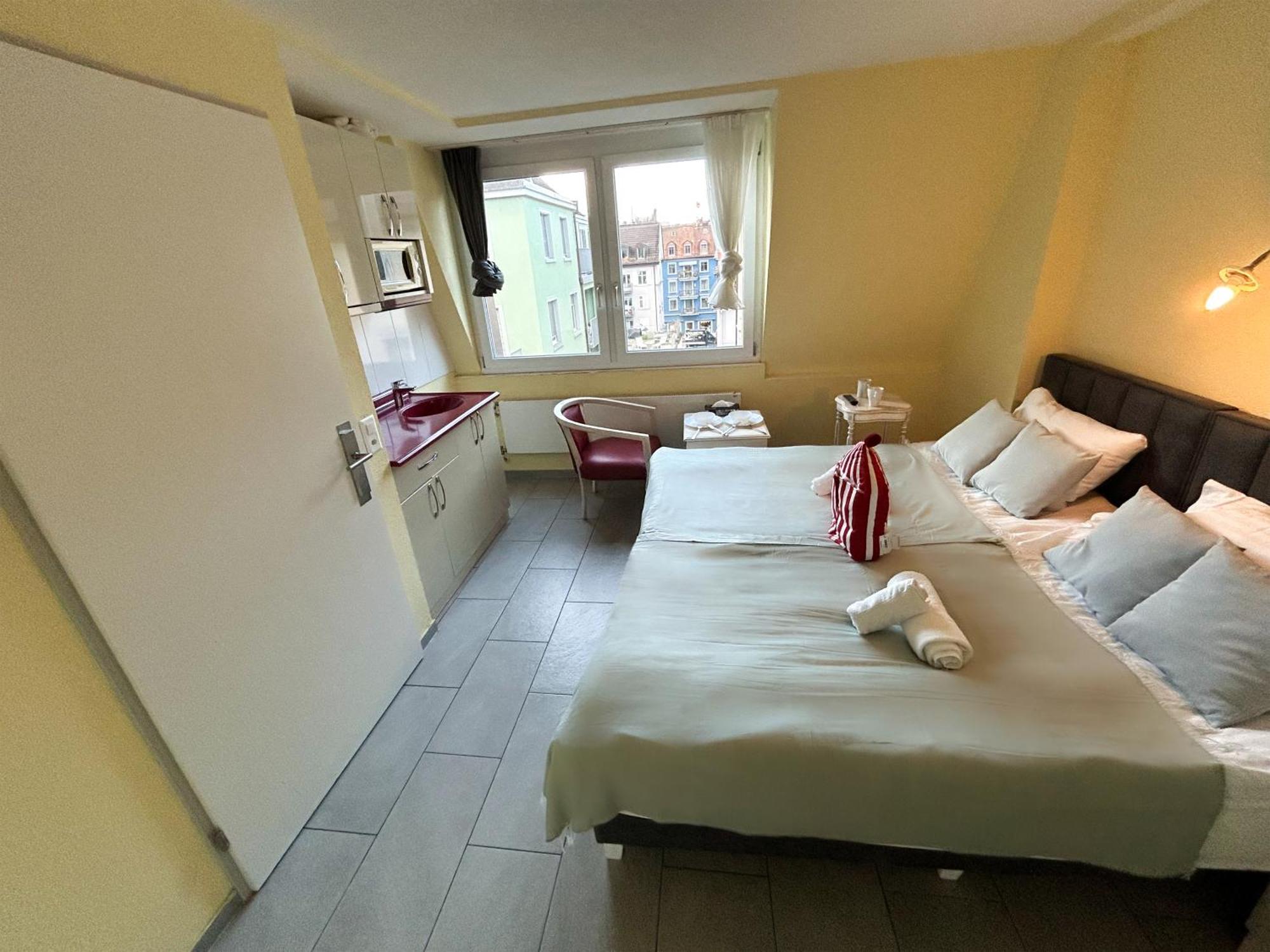 Gasthaus 210 Zürich Eksteriør billede